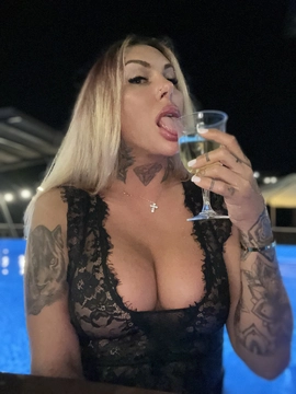 Ева